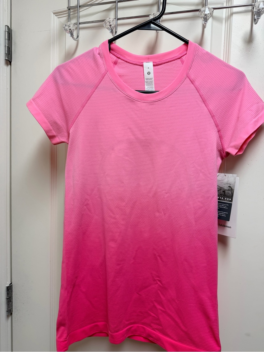 lululemon athletica NWT Pink Ombre Short Sleeve Swiftly Tech Tee SZ 8